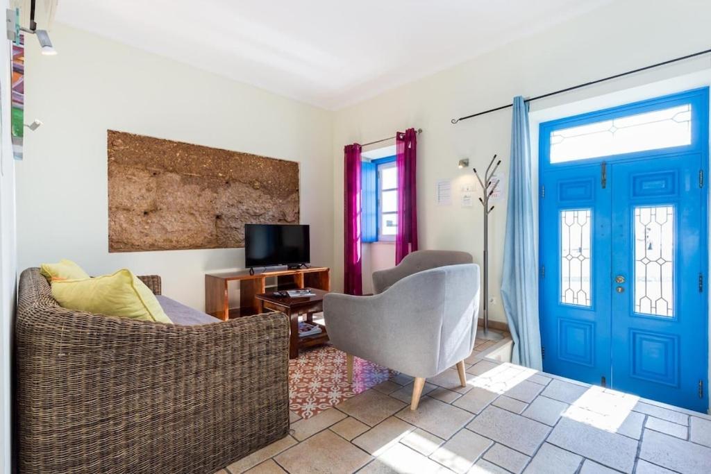 Refurbished Beachfront House, Pool, Ac, Wifi, Albufeira, Sea View Экстерьер фото