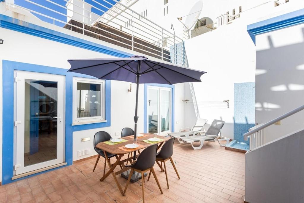 Refurbished Beachfront House, Pool, Ac, Wifi, Albufeira, Sea View Экстерьер фото