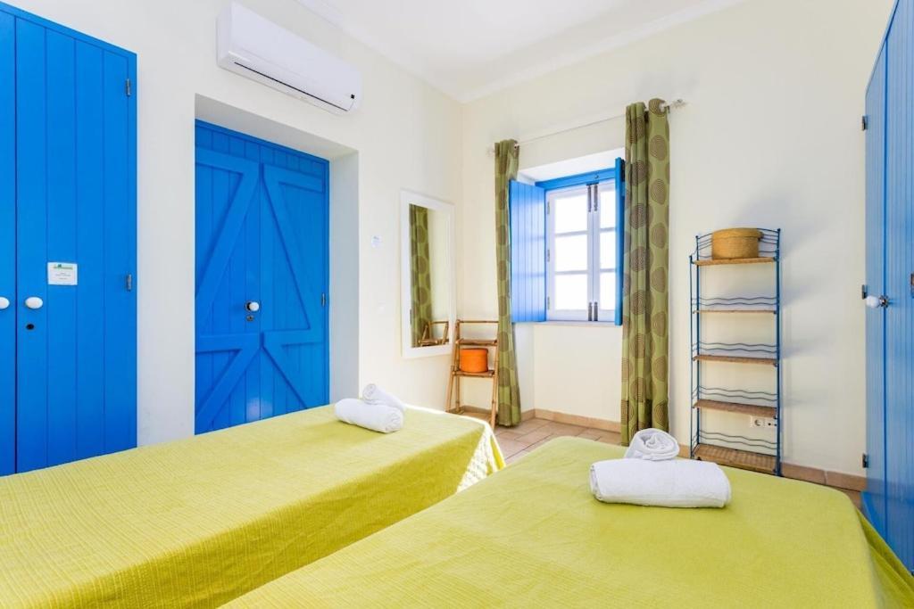 Refurbished Beachfront House, Pool, Ac, Wifi, Albufeira, Sea View Экстерьер фото